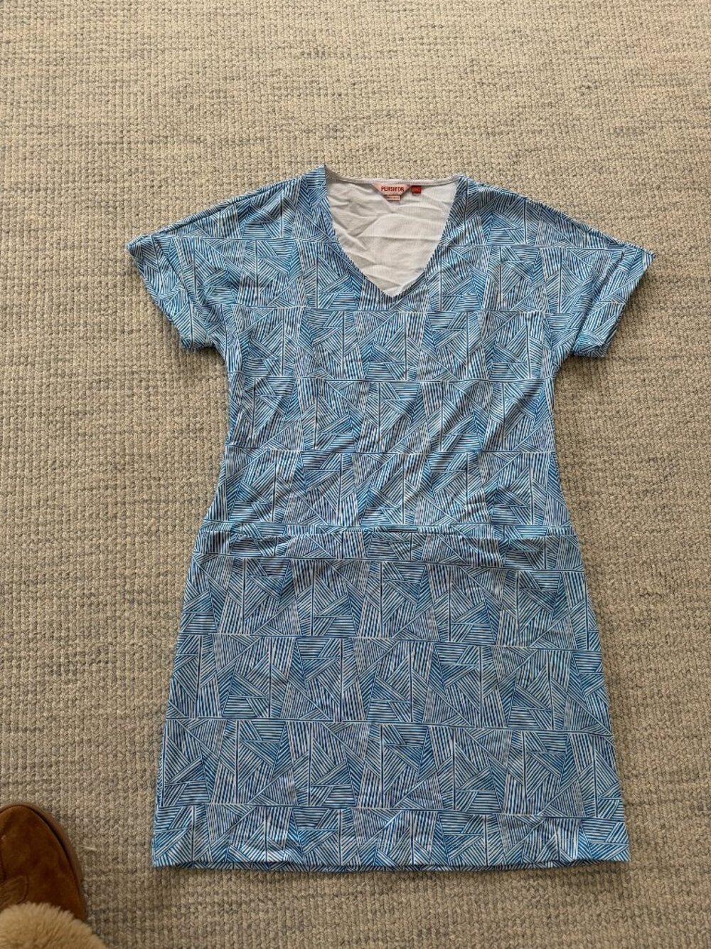 Persifor V neck dress size Small